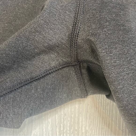 Au Rum Women's Gray & Black Midrise Stretchy Crop Leggings Size Small - Picture 5 of 11